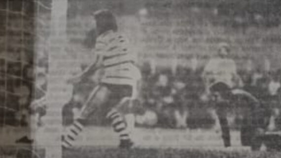 Jogo entre Cruzeiro e Sporting, no Mineirão, em 1974 (foto: Arquivo EM)