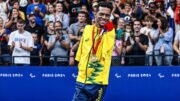 Gabriel Araújo conquistou três ouros em Paris 2024 (foto: Alexandre Schneider/CPB)