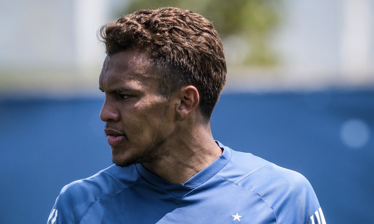 Gabriel Veron em treino do Cruzeiro (foto: Gustavo Aleixo/Cruzeiro)
