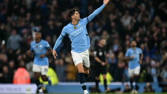 City buscou empate no último minuto contra o Arsenal (foto: Paul ELLIS/AFP)