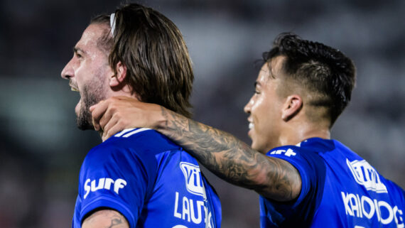 Lautaro Díaz e Kaio Jorge comemoram gols (foto: Gustavo Aleixo/Cruzeiro)