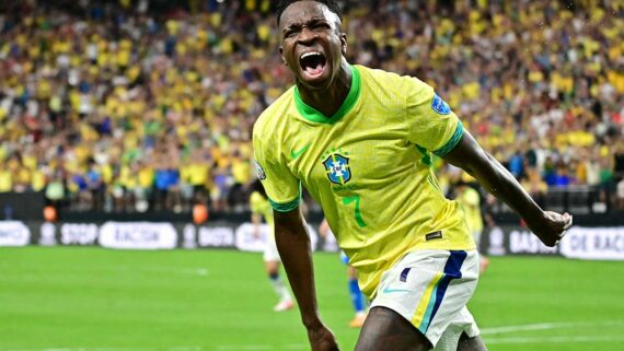 Vini Jr comemorando gol pela Seleção Brasileira (foto: Vitor Silva/CBF)