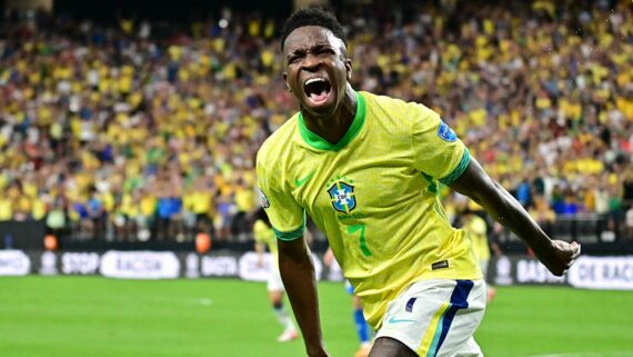 Vini Jr comemorando gol pela Seleção Brasileira (foto: Vitor Silva/CBF)