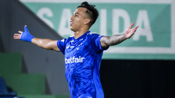 Kaio Jorge comemorando gol pelo Cruzeiro (foto: Gustavo Aleixo/Cruzeiro)