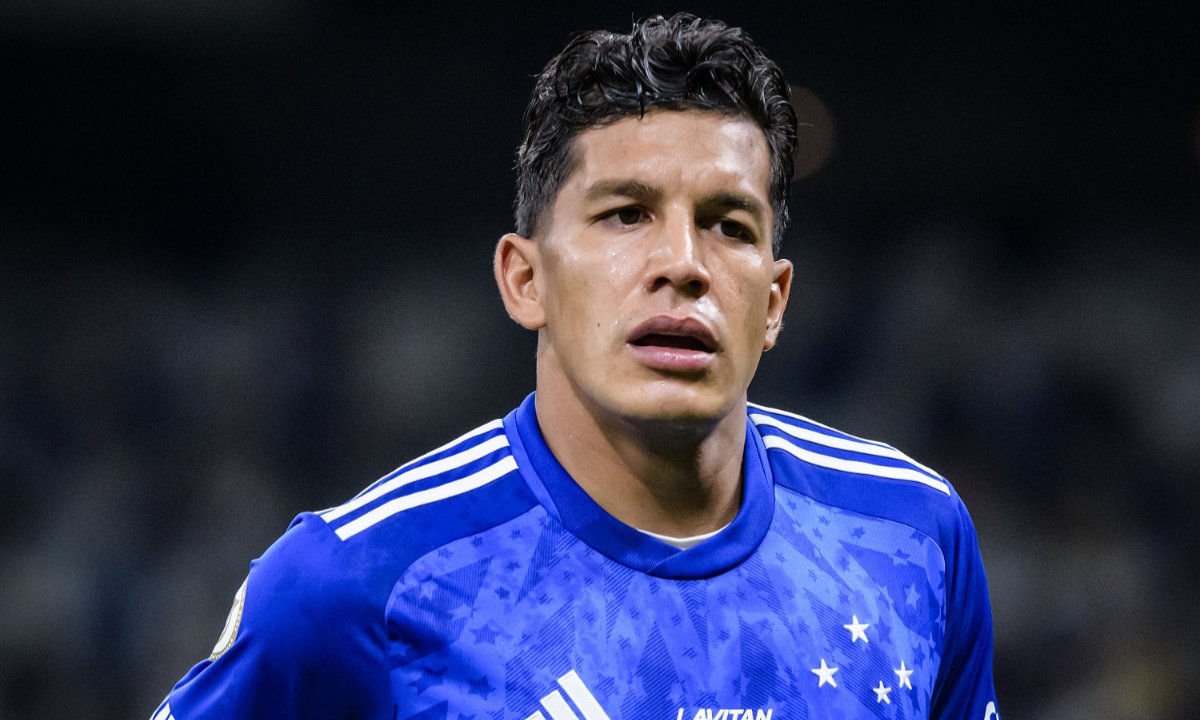 Lucas Romero em jogo do Cruzeiro (foto: Gustavo Aleixo/Cruzeiro)