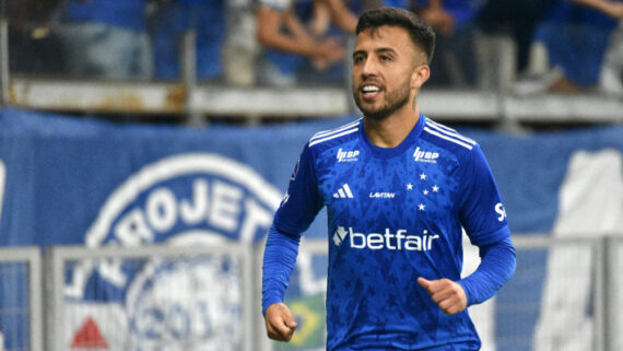 Matheus Henrique, meia do Cruzeiro (foto: Ramon Lisboa/EM/D.A.Press)