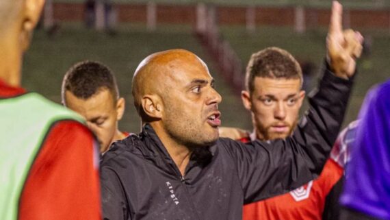 Tiago Miguel, agora ex-técnico do Atlético de Três Corações (foto: Instagram Tiago Miguel/Reprodução)