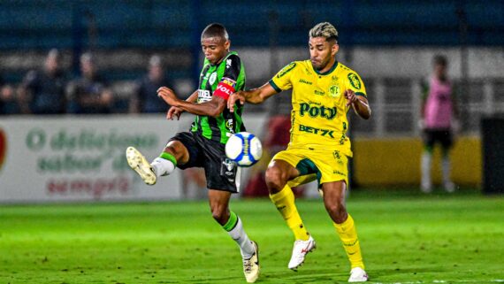 Jogadores de América e Mirassol (foto: Mourão Panda/América)