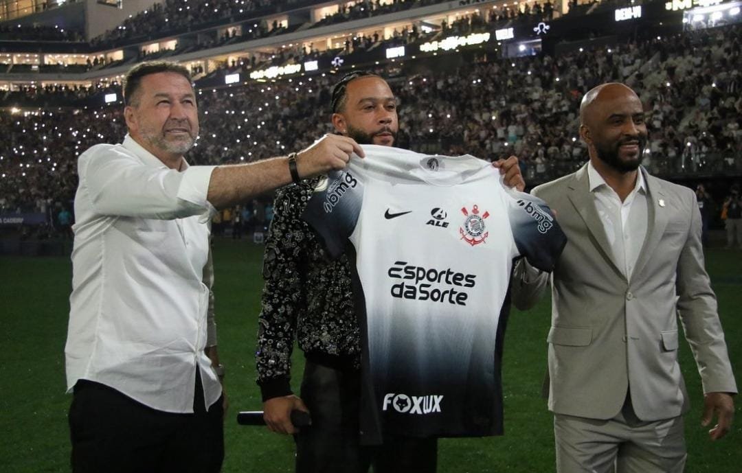 Corinthians apresentou Memphis Depay à torcida nesta quarta-feira (11/9) (foto: José Manoel Idalgo/Corinthians)