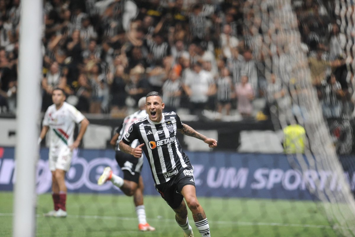 Arana, do Atlético, comemorando (foto: Alexandre Guzanshe/EM/D.A Press)