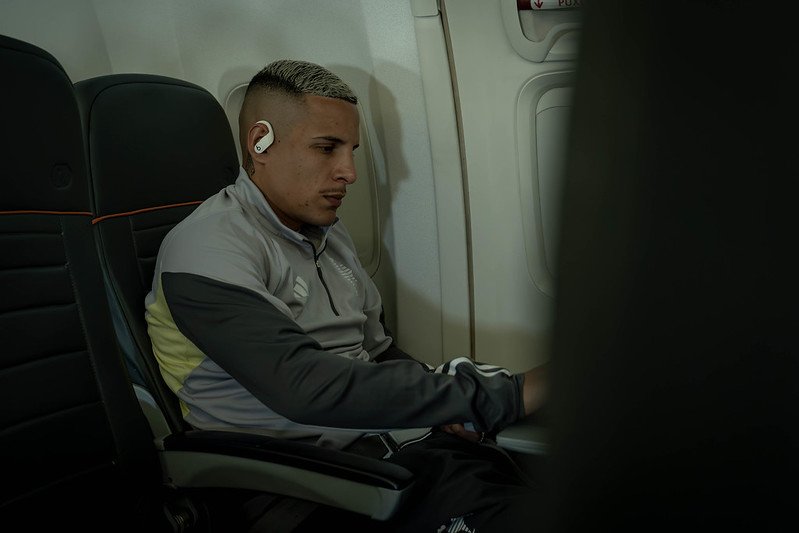 Guilherme Arana em viagem (foto: Pedro Souza/Atlético)