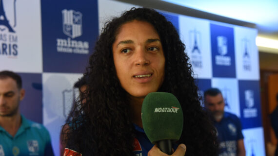 Celeste Plank, jogadora do Minas (foto: Gladyston Rodrigues/EM D.A Press)