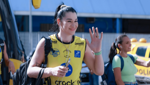 Claudinha, levantadora do Praia Clube (foto: Patricy Albuquerque/Dentil Praia Clube)