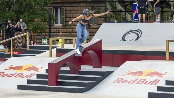 Rayssa Leal no Mundial da SLS em Roma (foto: Julio Detefon - 14.set.2024/CBSk/Divulgação)