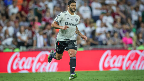 Hulk em campo pelo Atlético (foto: Pedro Souza / Atlético)