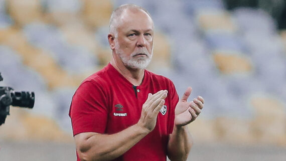 Mano Menezes, técnico do Fluminense (foto: LUCAS MERÇON / FLUMINENSE F.C.)