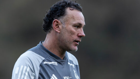 Gabriel Milito, técnico do Atlético, durante treinamento na Cidade do Galo (22/9) (foto: Pedro Souza/Atlético)