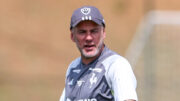 Milito em treino do Atlético na Cidade do Galo (foto: Pedro Souza/Atlético)