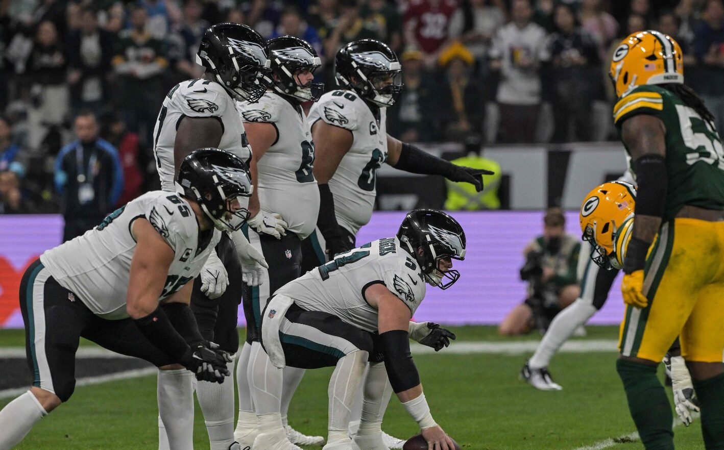 Jogadores do Eagles em jogo na Neo Química Arena (foto: Nelson Almeida/AFP)