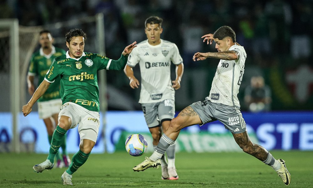 Lance de jogo entre Palmeiras e Atlético no Brasileiro (foto: Pedro Souza/Atlético)