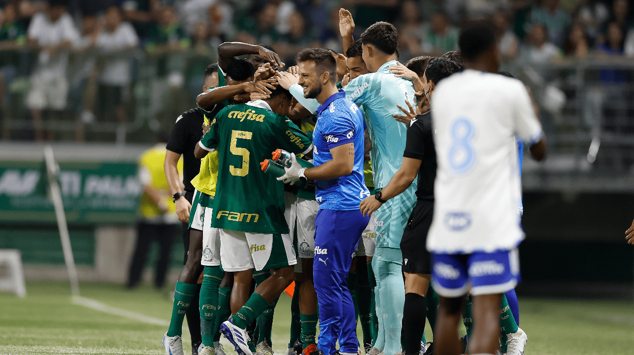 Jogadores da equipe sub-20 do Palmeiras comemorando gol sobre Cruzeiro na final do Campeonato Brasileiro - (foto: Rafael Ribeiro/CBF)