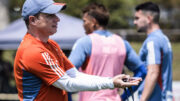 Fernando Seabra, técnico do Cruzeiro, em treino antes do jogo contra o Libertad (foto:  Gustavo Aleixo/Cruzeiro)