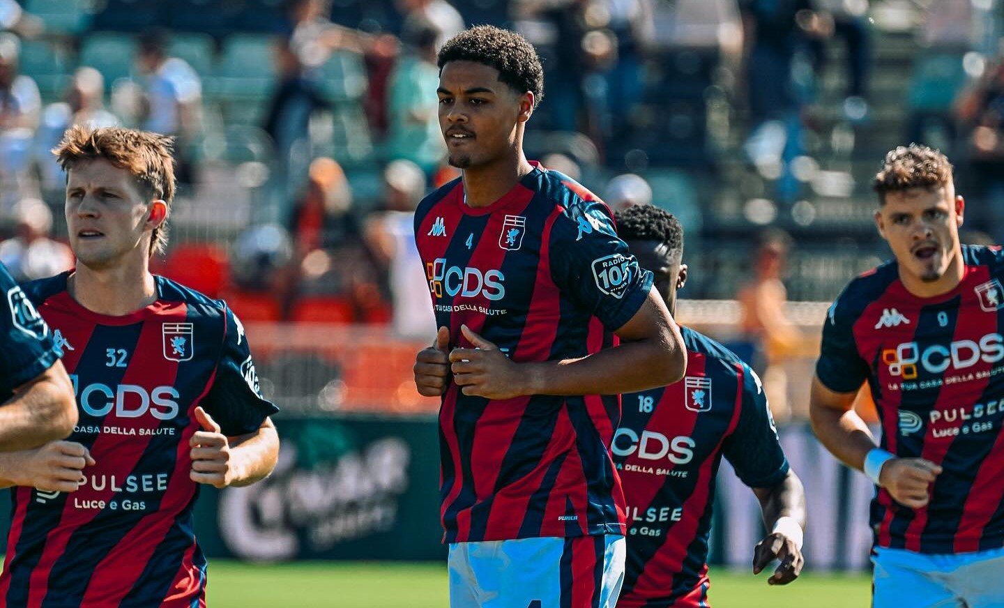 Jogadores do Genoa em treino (foto: Divulgação/Genoa)