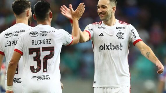 Alcaraz fechou a vitória do Flamengo em Salvador (foto: Divulgação/Flamengo)