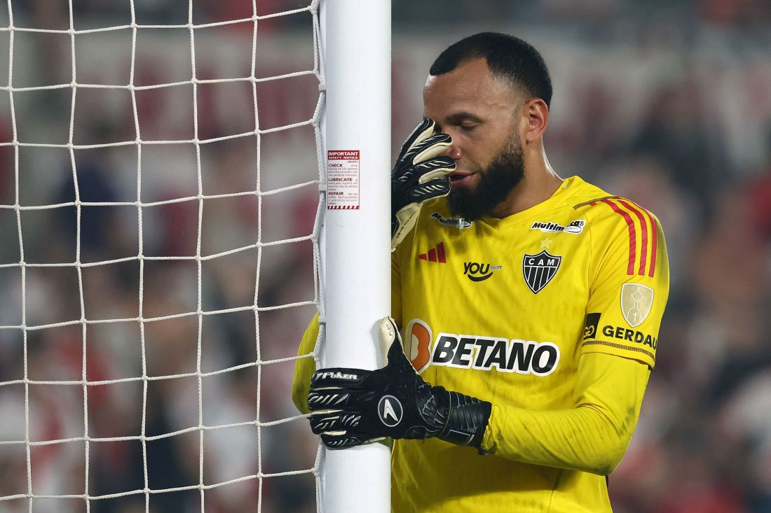 Goleiro do Atlético, Everson foi eleito melhor da partida no empate por 0 a 0 com o River Plate - (foto: ALEJANDRO PAGNI / AFP)