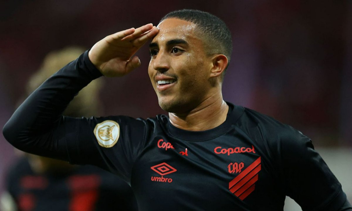 Christian em jogo pelo Athletico-PR (foto: José Tramontin/Athletico-PR)