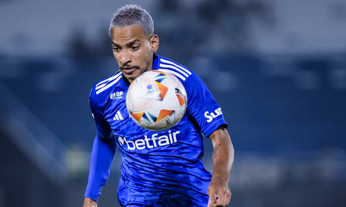 Matheus Pereira em jogo pela Sul-Americana (foto: Gustavo Aleixo/Cruzeiro)