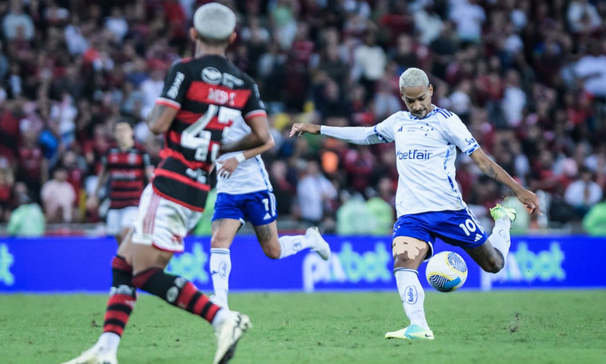 Jogo entre Flamengo e Cruzeiro (foto: Gustavo Aleixo/Cruzeiro)