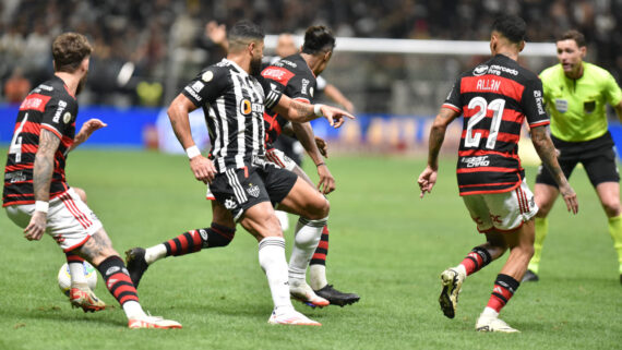 Jogo entre Atlético e Flamengo pelo Campeonato Brasileiro (foto: Ramon Lisboa/EM/D.A. Press)