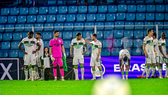 América em jogo pela Série B (foto: Mourão Panda/América)