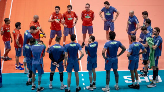 Time masculino de vôlei do Cruzeiro (foto: Agência i7/Sada Cruzeiro)