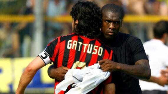 Gattuso e Seedorf pelo Milan (foto: REUTERS/Giampiero Sposito - 7 de maio de 2006)