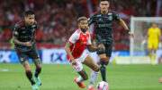 Lance de Internacional x Flamengo (foto: Ricardo Duarte/Internacional)