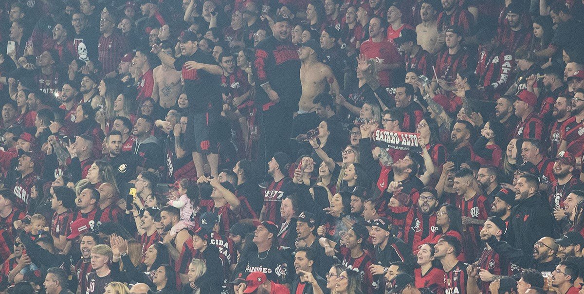 Athletico-PR é o 18º colocado do Brasileirão, com 31 pontos (foto: Divulgação/Athletico-PR)