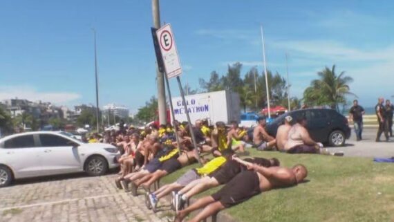 Torcedores do Peñarol foram presos no Rio de Janeiro (foto: Reprodução)