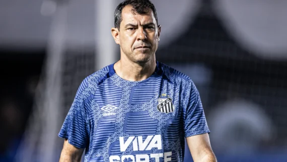 Fábio Carille pelo Santos (foto: Raul Baretta/Santos FC)