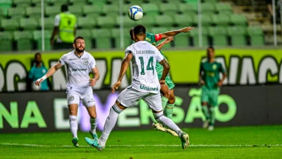 América e Goiás pela Série B (foto: Mourão Panda / América)