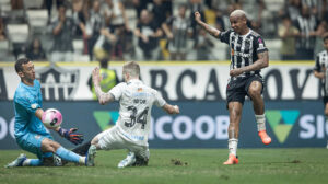 O Grêmio perdeu para o Atlético por 2 a 1, nesta quarta-feira, na Arena MRV, em jogo atrasado do Brasileirão. Veja como o Jogada10 avaliou o desempenho do Tricolor. Foto: Pedro Souza / Atlético - Crédito: 