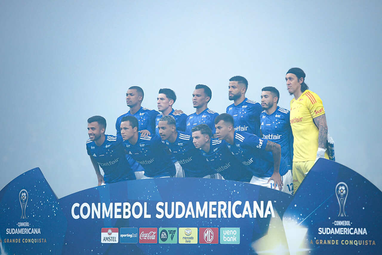 Conmebol indica uniformes de Racing x Cruzeiro na final da Sul-Americana < No Ataque