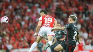 O Internacional recebeu o Flamengo nesta quarta-feira (30/10) em jogo atrasado da 17ª rodada do Brasileirão. Veja como o J10 avaliou a performance dos Colorados neste 1 a 1. Foto: Ricardo Duarte/Internacional - Crédito: 