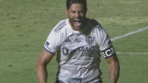 Com gol de Hulk, o Atlético-MG arrancou empate com o Vasco, no Rio, e está na final da Copa do Brasil. Veja as notas - Foto: Reprodução / Premiere - Crédito: 