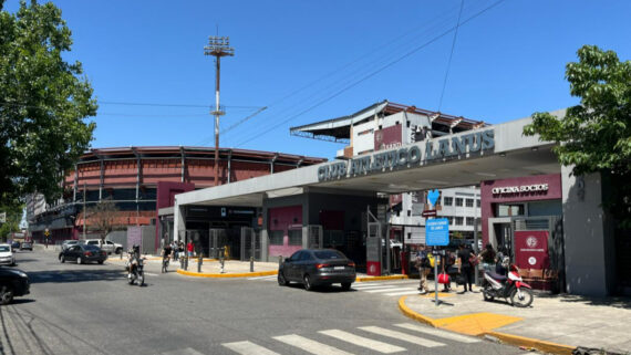 La Fortaleza, em Lanús, na Argentina (foto: Lucas Bretas/No Ataque/D.A.Press)