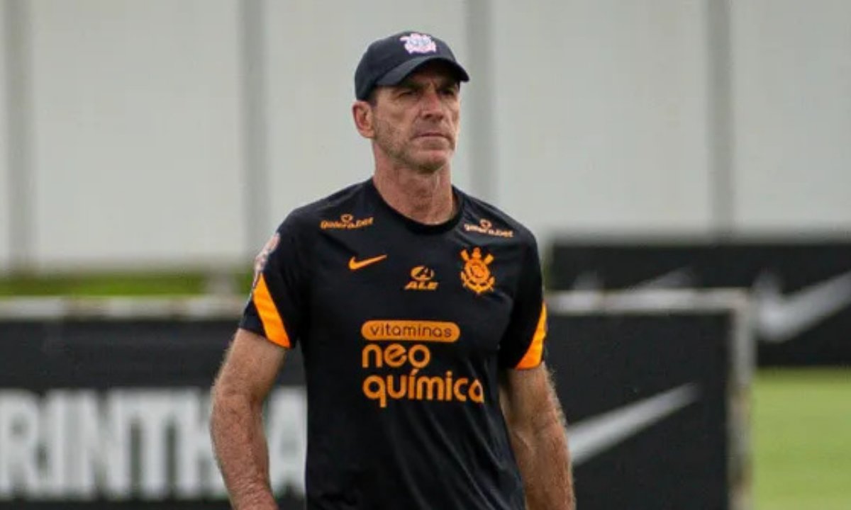 Luciano Dias foi auxiliar técnico do Corinthians em 2023 (foto: Rodrigo Coca/Ag. Corinthians)