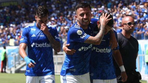 Matheus Henrique em comemoração de gol (foto: Gustavo Aleixo/Cruzeiro)