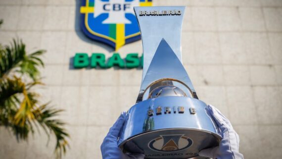 Taça da Série B (foto: Joilson Marconne / CBF)