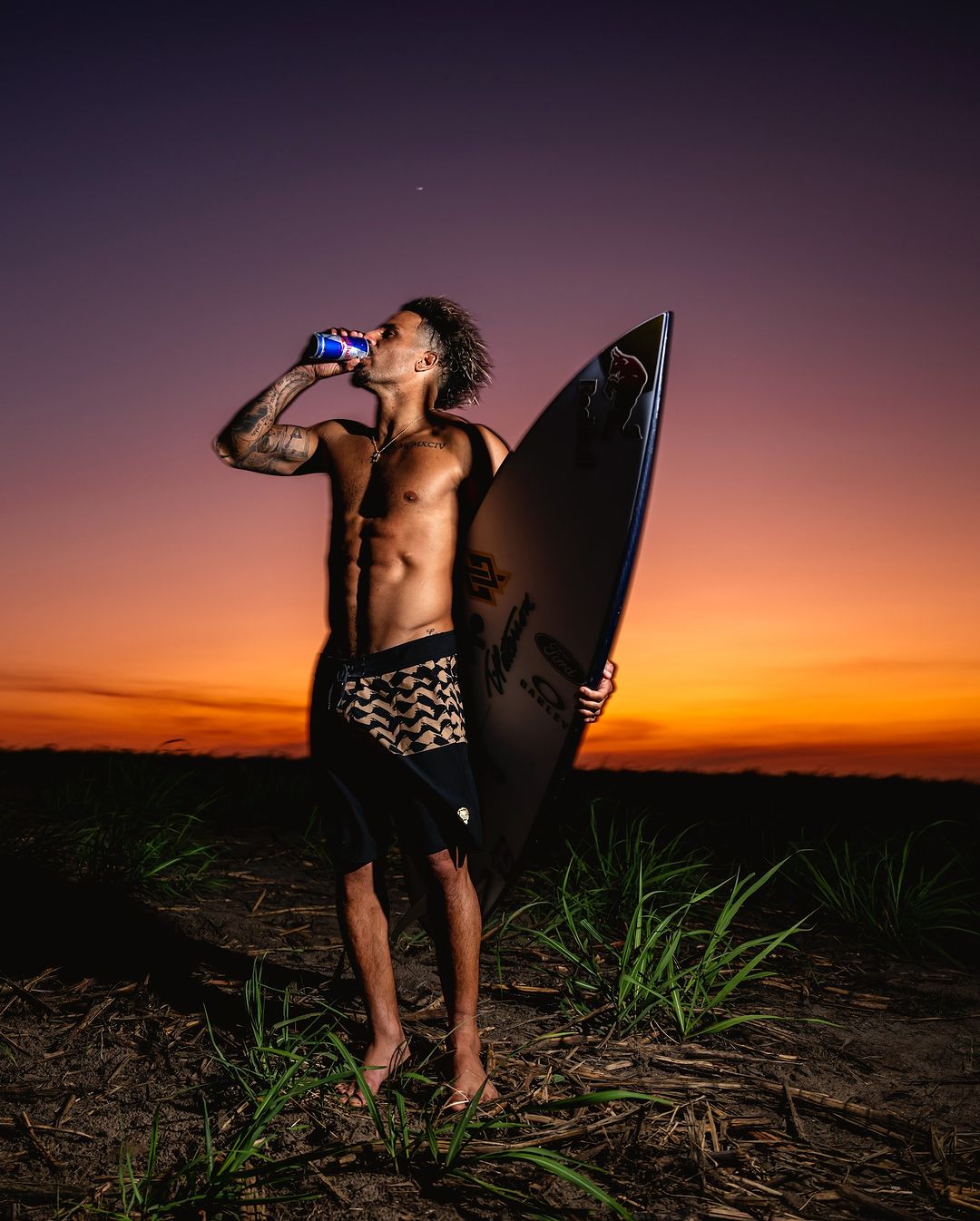 Italo Ferreira em ensaio com cometa do ano